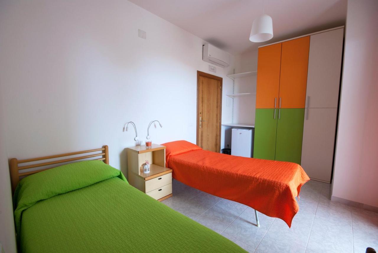 B&B Tra Gli Ulivi Rocca San Giovanni Luaran gambar